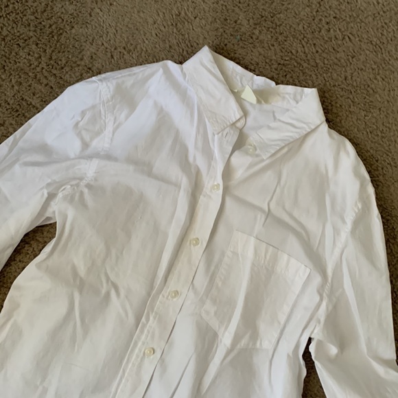 H&M Oversized white button up shirt - Picture 2 of 4
